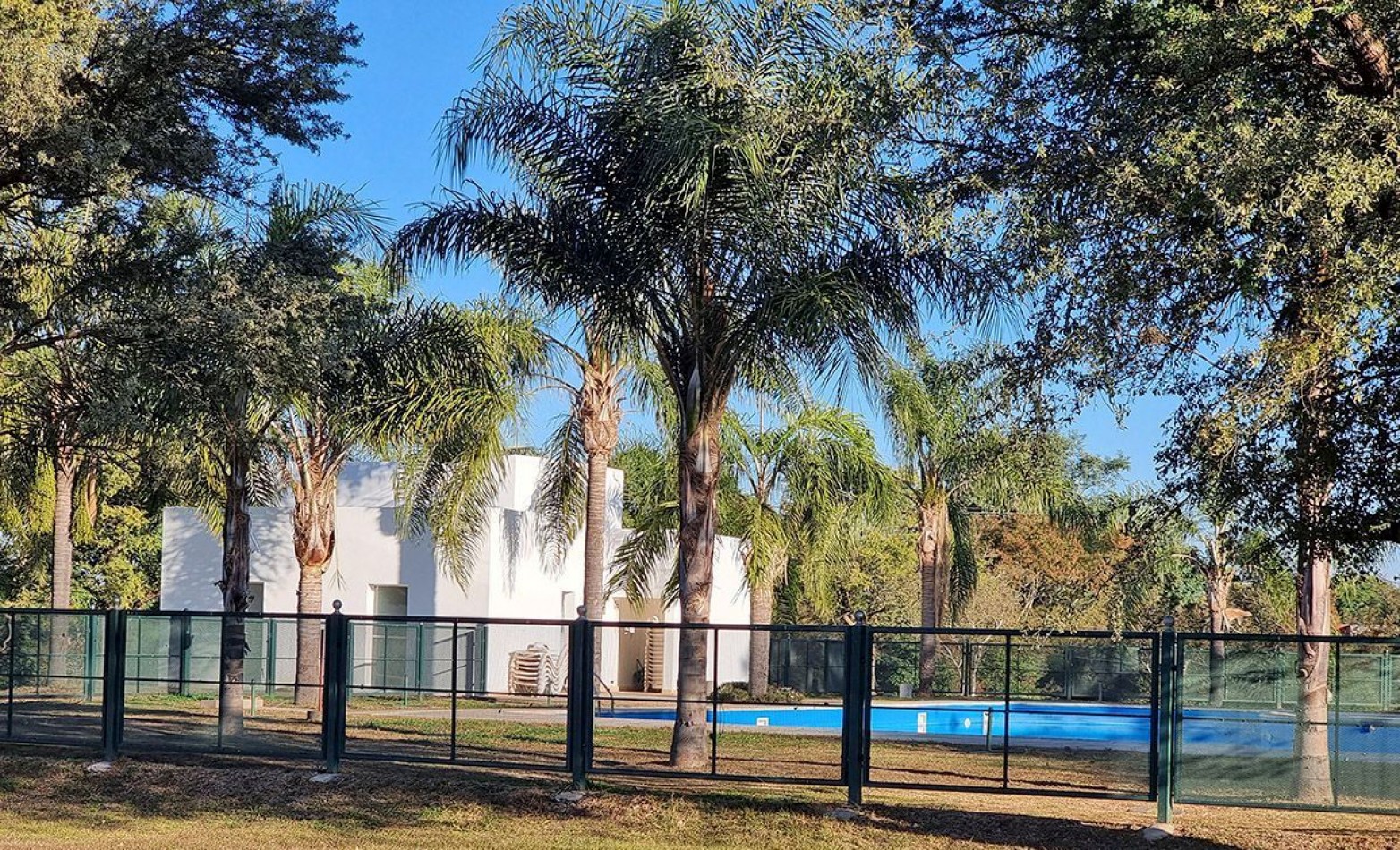 TERRENO BARRIO PRIVADO LAS DELICIAS